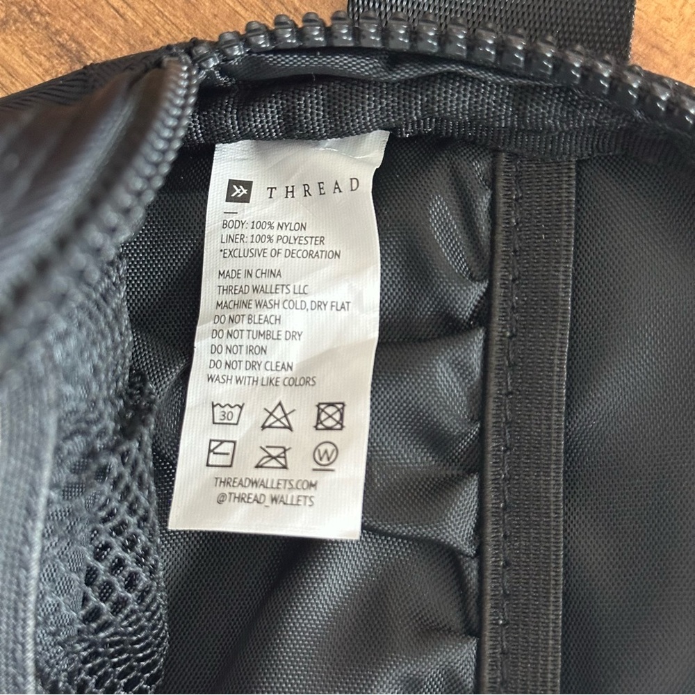Thread® | Black Belt Bag - Picture 4 of 7